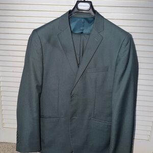 Men's Alain Dupetit Olive Green Two-Button Suit 38s, Pants 32W-26L